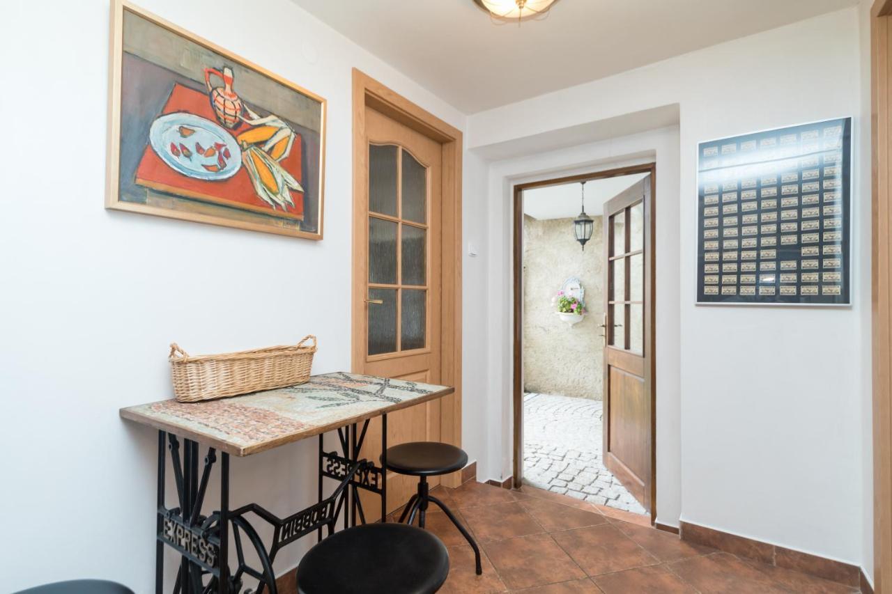Budyne Apartment Budyne nad Ohri 외부 사진